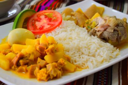 Platos tradicionales en Quito | Delivery Quito | Papas con cuero librillo y arroz